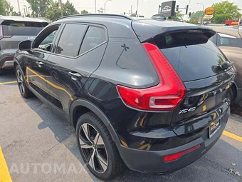 2021 Volvo XC40 Recharge Pure Electric P8 - miniatura 2