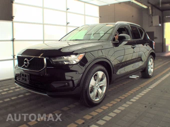 2021 Volvo XC40 T4 Momentum