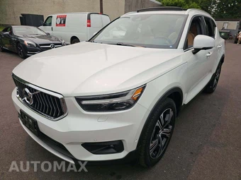 2021 Volvo XC40 T5 Inscription