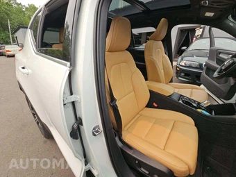 2021 Volvo XC40 T5 Inscription - miniatura 18