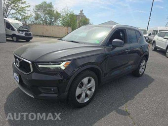 2021 Volvo XC40 T5 Momentum