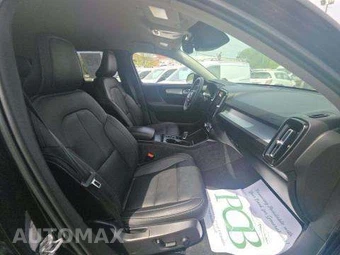 2021 Volvo XC40 T5 Momentum - miniatura 18