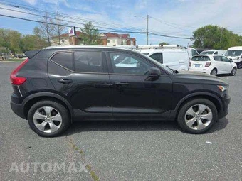 2021 Volvo XC40 T5 Momentum - miniatura 4