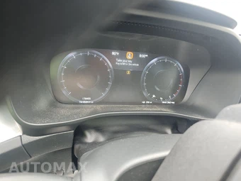 2021 Volvo XC40 T5 Momentum - miniatura 12