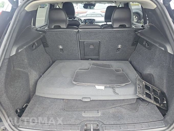 2021 Volvo XC40 T5 Momentum - miniatura 16