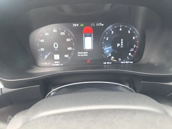 2021 Volvo XC40 T5 Momentum - miniatura 12