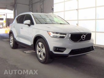 2021 Volvo XC40 T5 Momentum - miniatura 3