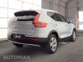 2021 Volvo XC40 T5 Momentum - miniatura 4