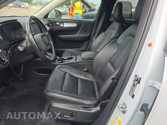 2021 Volvo XC40 T5 Momentum - miniatura 7
