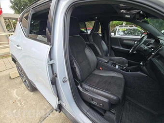 2021 Volvo XC40 T5 R-Design - miniatura 18