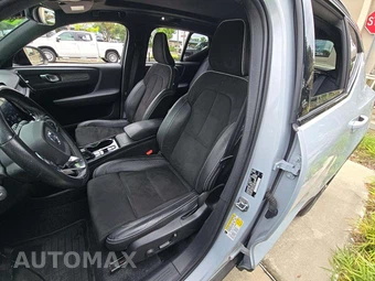 2021 Volvo XC40 T5 R-Design - miniatura 6