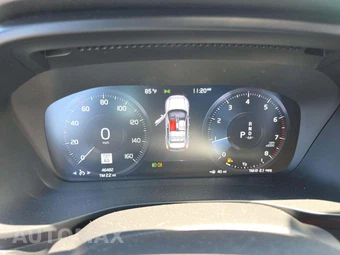 2021 Volvo XC40 T5 R-Design - miniatura 9