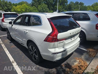2021 Volvo XC60 Recharge Plug-In Hybrid T8 Inscription Expression - miniatura 2