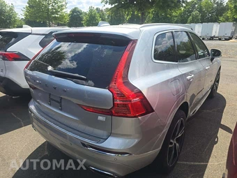 2021 Volvo XC60 Recharge Plug-In Hybrid T8 Inscription Expression - miniatura 3
