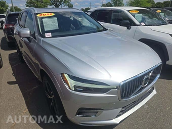 2021 Volvo XC60 Recharge Plug-In Hybrid T8 Inscription Expression - miniatura 4