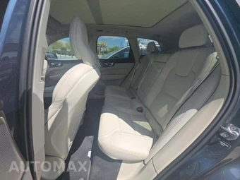 2021 Volvo XC60 Recharge Plug-In Hybrid T8 Inscription - miniatura 13