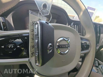 2021 Volvo XC60 Recharge Plug-In Hybrid T8 Inscription - miniatura 8