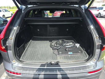 2021 Volvo XC60 Recharge Plug-In Hybrid T8 R-Design - miniatura 14