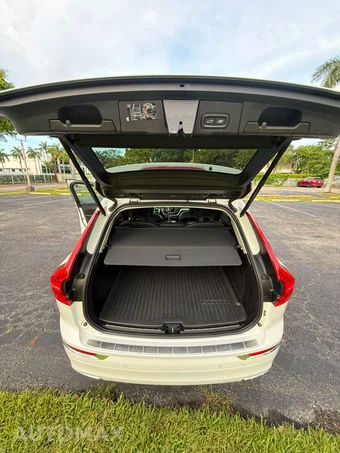 2021 Volvo XC60 T5 Inscription - miniatura 16