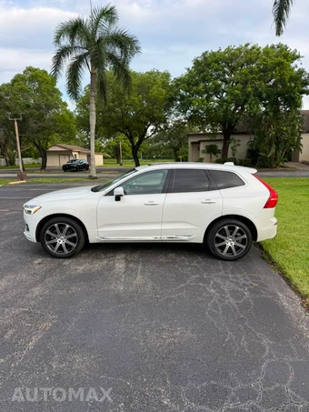 2021 Volvo XC60 T5 Inscription - miniatura 9
