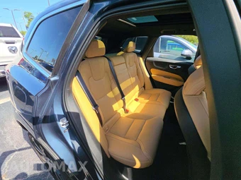 2021 Volvo XC60 T5 Inscription - miniatura 16