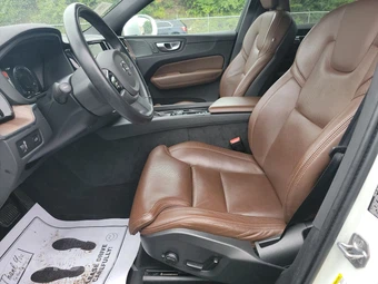 2021 Volvo XC60 T5 Inscription – miniatura 7
