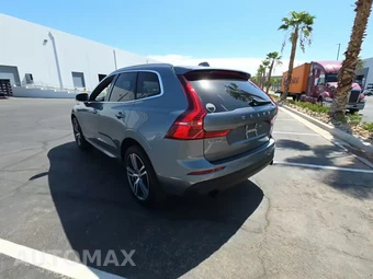 2021 Volvo XC60 T5 Momentum - miniatura 6