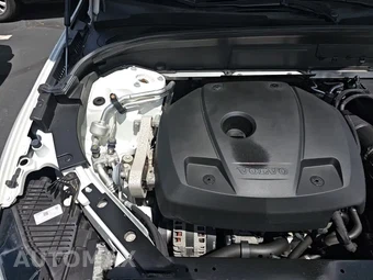 2021 Volvo XC60 T5 Momentum - miniatura 23