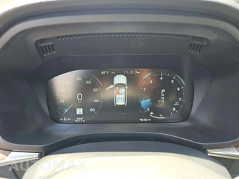 2021 Volvo XC60 T5 Momentum - miniatura 9