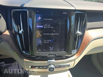 2021 Volvo XC60 T5 Momentum - miniatura 10