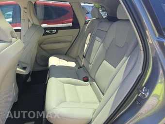 2021 Volvo XC60 T5 Momentum - miniatura 13