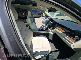 2021 Volvo XC60 T5 Momentum - miniatura 18