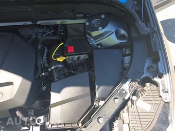 2021 Volvo XC60 T5 Momentum - miniatura 24