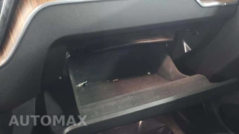 2021 Volvo XC60 T5 Momentum - miniatura 31