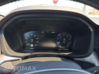 2021 Volvo XC60 T5 R-Design – miniatura 8