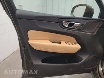 2021 Volvo XC60 T6 Inscription - miniatura 9