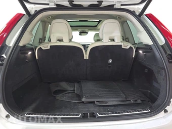 2021 Volvo XC90 Recharge Plug-In Hybrid T8 Inscription 6-Passenger - miniatura 17