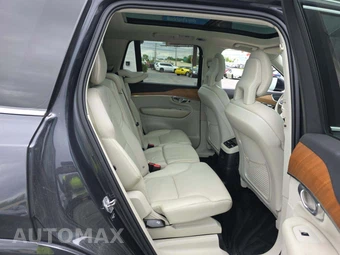 2021 Volvo XC90 Recharge Plug-In Hybrid T8 Inscription Expression 7-Passenger - miniatura 17