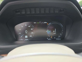 2021 Volvo XC90 Recharge Plug-In Hybrid T8 Inscription Expression 7-Passenger - miniatura 9