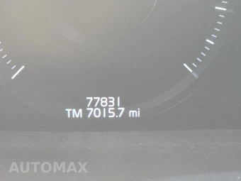 2021 Volvo XC90 T6 Momentum 6-Passenger - miniatura 12
