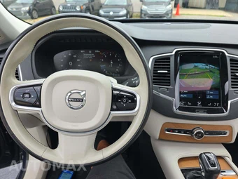 2021 Volvo XC90 T6 Momentum 7-Passenger - miniatura 10