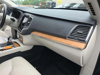 2021 Volvo XC90 T6 Momentum 7-Passenger - miniatura 20
