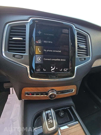 2021 Volvo XC90 T6 Momentum 7-Passenger - miniatura 5