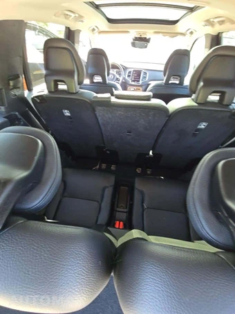 2021 Volvo XC90 T6 Momentum 7-Passenger - miniatura 8