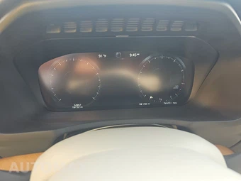 2021 Volvo XC90 T6 Momentum 7-Passenger - miniatura 12