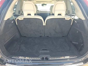 2021 Volvo XC90 T6 Momentum 7-Passenger - miniatura 16