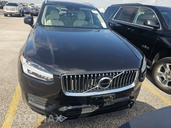 2021 Volvo XC90 T6 Momentum 7-Passenger - miniatura 2