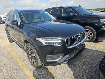 2021 Volvo XC90 T6 Momentum 7-Passenger - miniatura 3