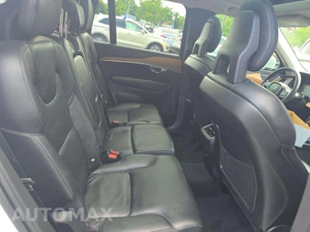 2021 Volvo XC90 T6 Momentum 7-Passenger - miniatura 13