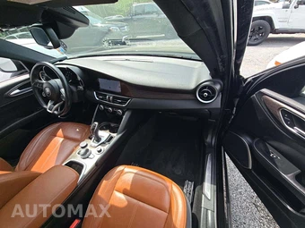 2022 Alfa Romeo Giulia Ti – miniatura 19
